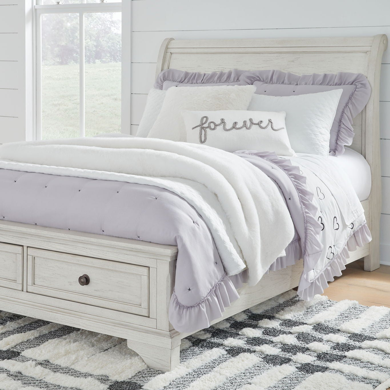 Complete storage bed set including mattress